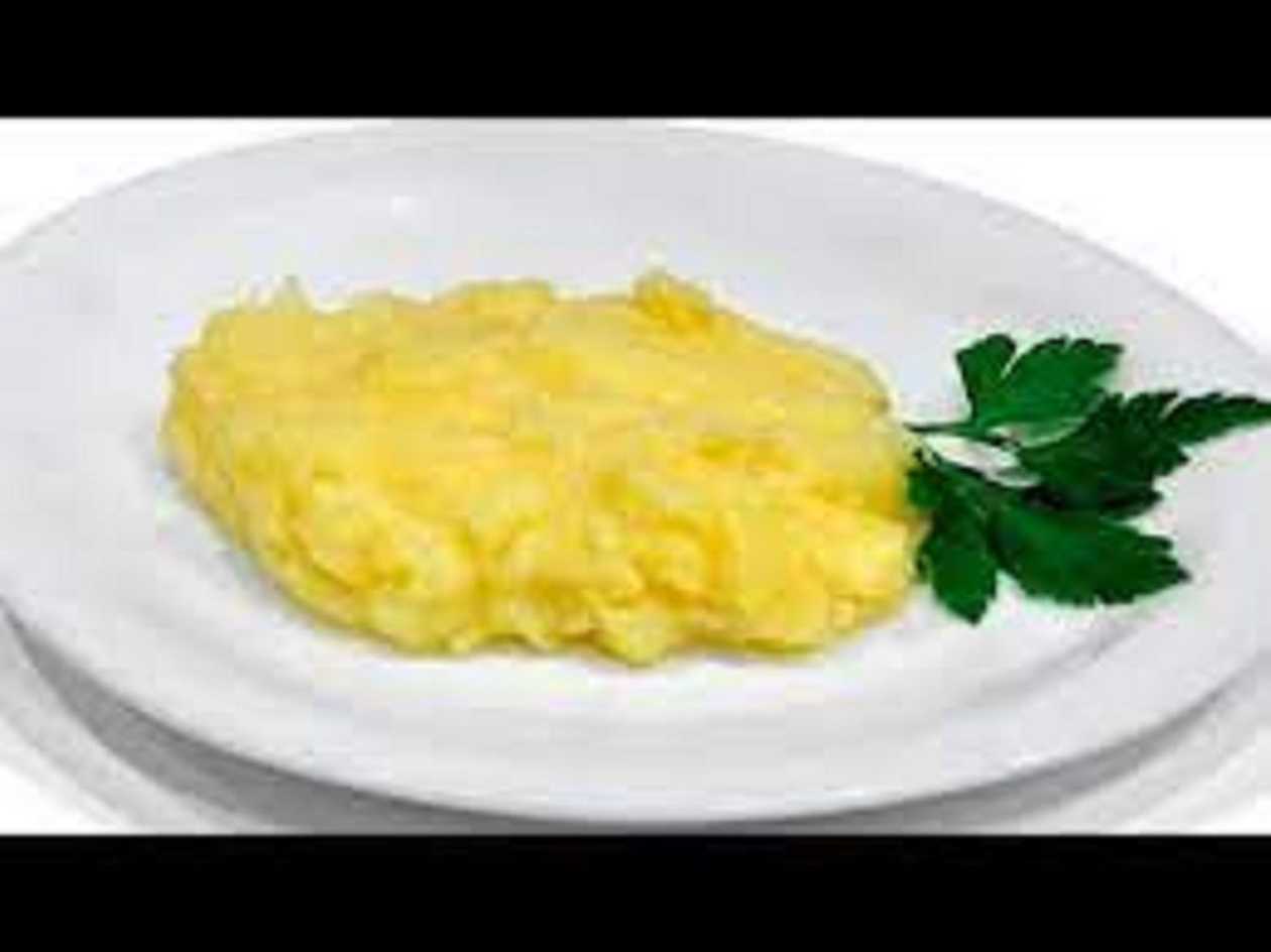 Potato Puree - Georgian dish at Tbilisuri Ezo restaurant in Tbilisi }}